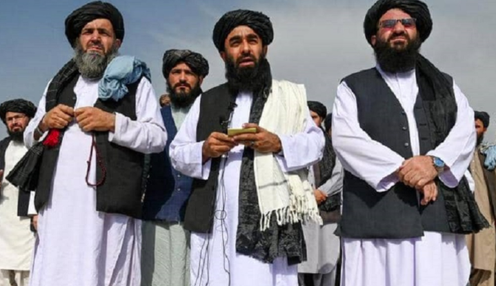طالبان": سماح واشنطن بإجراء تحويلات مالية إلى أفغانستان "خطوة جيدة"